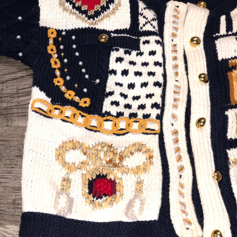 Retro Sweater - Picture 4 of 10